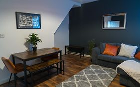 Cosy Home Bolton By Prime Stay